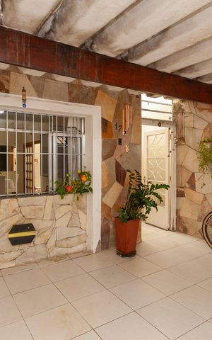 Casa à venda com 160m², 3 quartos e 2 vagasGaragem