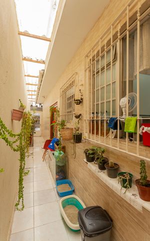 Casa à venda com 160m², 3 quartos e 2 vagasCorredor