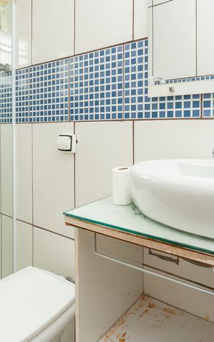Casa à venda com 160m², 3 quartos e 2 vagasBanheiro da Suíte 2