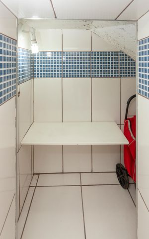 Casa à venda com 160m², 3 quartos e 2 vagasBanheiro da Suíte 2
