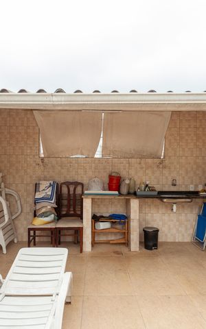Casa à venda com 160m², 3 quartos e 2 vagasÁrea de Lazer