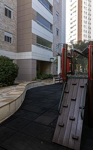 Apartamento para alugar com 103m², 2 quartos e 2 vagas Apartamento para alugar com 103m², 2 quartos e 2 vagasplay ground_3
