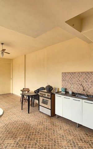 Casa à venda com 226m², 3 quartos e 3 vagas Casa à venda com 226m², 3 quartos e 3 vagasÁrea comum - Churrasqueira