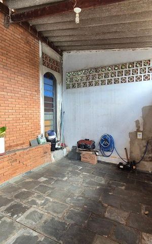 Casa à venda com 226m², 3 quartos e 3 vagas Casa à venda com 226m², 3 quartos e 3 vagasGaragem