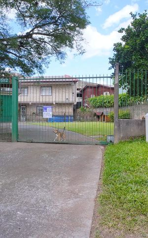 Casa à venda com 535m², 5 quartos e 1 vagaFachada