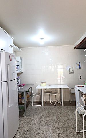 Casa à venda com 262m², 3 quartos e 6 vagasCozinha