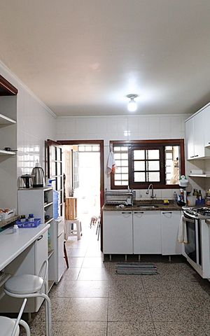 Casa à venda com 262m², 3 quartos e 6 vagasCozinha