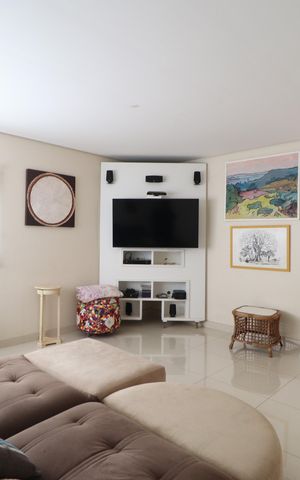 Casa para alugar com 390m², 3 quartos e 2 vagasSala