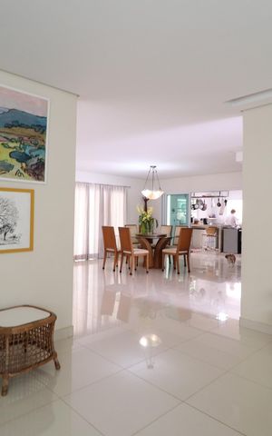 Casa para alugar com 390m², 3 quartos e 2 vagasSala