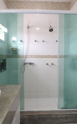 Casa para alugar com 390m², 3 quartos e 2 vagasBanheiro do Quarto 1