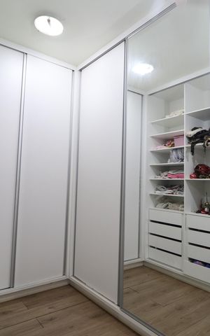 Casa para alugar com 390m², 3 quartos e 2 vagasQuarto 1 - Suíte - Closet