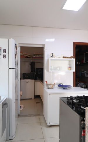 Casa para alugar com 390m², 3 quartos e 2 vagasCozinha