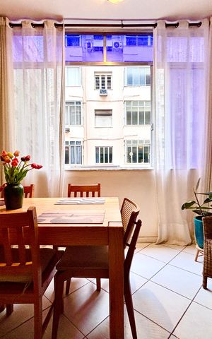 Apartamento à venda com 90m², 2 quartos e sem vagaSala