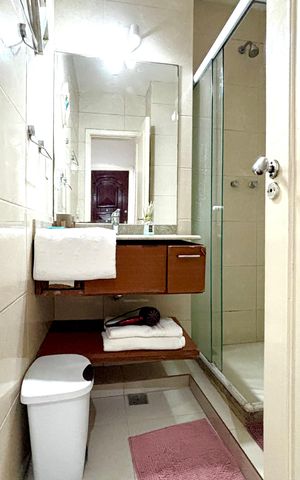 Apartamento à venda com 90m², 2 quartos e sem vagaBanheiro social 