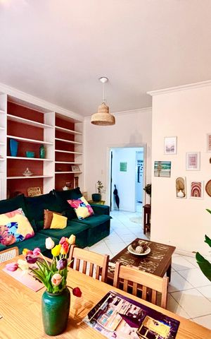 Apartamento à venda com 90m², 2 quartos e sem vagaSala