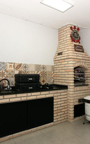 Casa de condomínio à venda com 130m², 3 quartos e 2 vagas Casa de condomínio à venda com 130m², 3 quartos e 2 vagasChurrasqueira