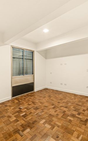 Apartamento à venda com 410m², 3 quartos e 2 vagas Apartamento à venda com 410m², 3 quartos e 2 vagasQuarto