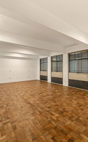 Apartamento à venda com 410m², 3 quartos e 2 vagas Apartamento à venda com 410m², 3 quartos e 2 vagasSala