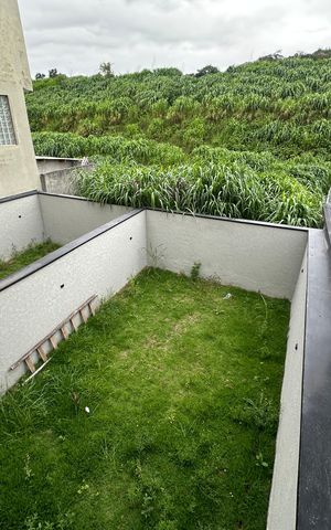 Casa à venda com 137m², 3 quartos e 2 vagas Casa à venda com 137m², 3 quartos e 2 vagasVista da Varanda