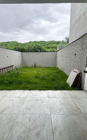 Casa à venda com 137m², 3 quartos e 2 vagas Casa à venda com 137m², 3 quartos e 2 vagasQuintal