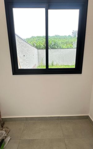 Casa à venda com 137m², 3 quartos e 2 vagas Casa à venda com 137m², 3 quartos e 2 vagasÁrea de Serviço