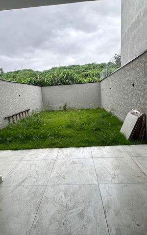Casa à venda com 137m², 3 quartos e 2 vagas Casa à venda com 137m², 3 quartos e 2 vagasQuintal