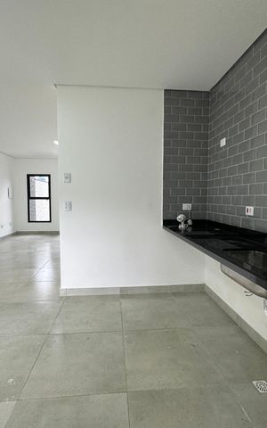 Casa à venda com 137m², 3 quartos e 2 vagas Casa à venda com 137m², 3 quartos e 2 vagasCozinha