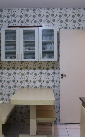 Apartamento à venda com 180m², 4 quartos e 2 vagasCozinha