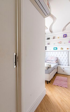Apartamento à venda com 115m², 2 quartos e 3 vagas Apartamento à venda com 115m², 2 quartos e 3 vagasQuarto 1