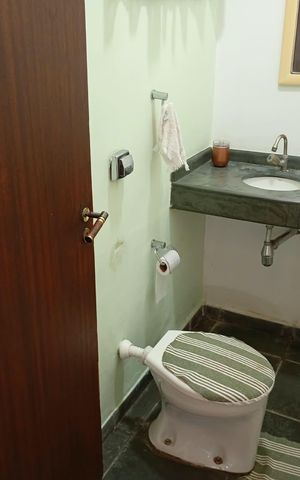 Casa para alugar com 150m², 4 quartos e 1 vaga Casa para alugar com 150m², 4 quartos e 1 vagaLavabo