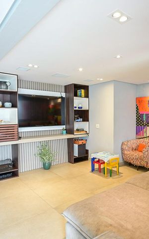 Casa à venda com 450m², 4 quartos e 4 vagasSala de Tv