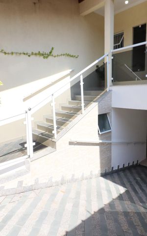 Casa à venda com 180m², 2 quartos e 5 vagasGaragem