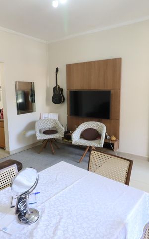 Casa à venda com 180m², 2 quartos e 5 vagasSala