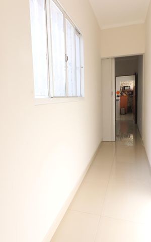 Casa à venda com 180m², 2 quartos e 5 vagasCorredor