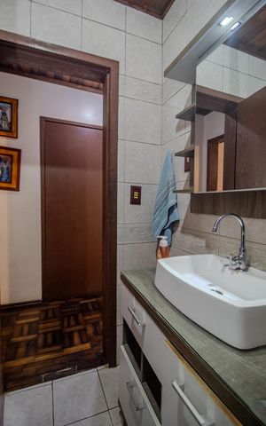 Casa à venda com 300m², 3 quartos e 1 vaga Casa à venda com 300m², 3 quartos e 1 vagaBanheiro