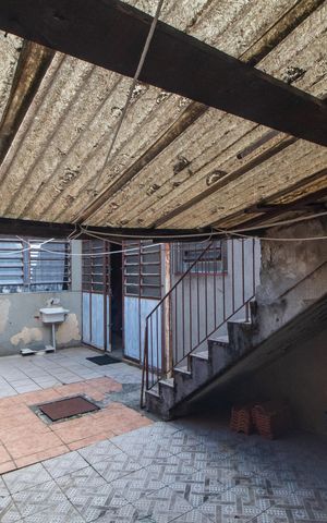 Casa à venda com 300m², 3 quartos e 1 vaga Casa à venda com 300m², 3 quartos e 1 vagaQuintal/area de serviço