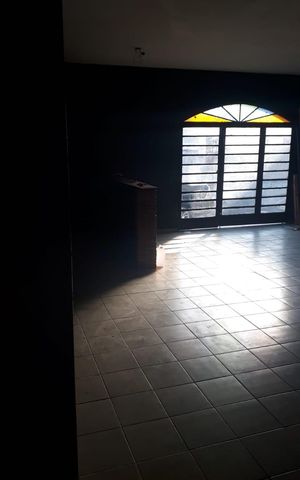 Casa para alugar com 300m², 2 quartos e 2 vagas