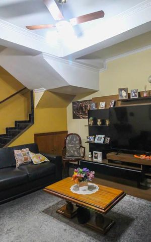 Casa à venda com 113m², 2 quartos e 1 vaga Casa à venda com 113m², 2 quartos e 1 vagaSala