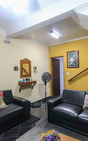 Casa à venda com 113m², 2 quartos e 1 vaga Casa à venda com 113m², 2 quartos e 1 vagaSala