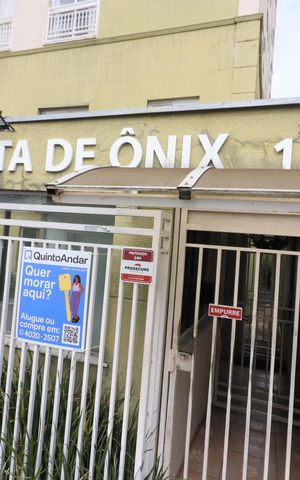 Apartamento para alugar com 65m², 2 quartos e 1 vagaFachada