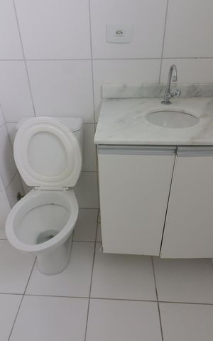 Apartamento para alugar com 65m², 2 quartos e 1 vagaBanheiro da Suíte 1