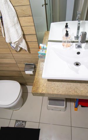 Apartamento à venda com 69m², 2 quartos e 1 vaga Apartamento à venda com 69m², 2 quartos e 1 vagaBanheiro