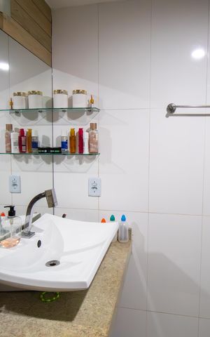 Apartamento à venda com 69m², 2 quartos e 1 vaga Apartamento à venda com 69m², 2 quartos e 1 vagaBanheiro