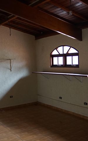 Casa para alugar com 253m², 4 quartos e 5 vagasQuartinho piso superior