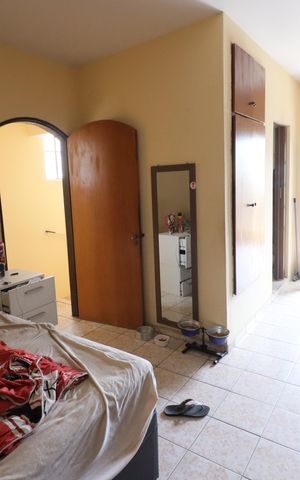 Casa à venda com 211m², 4 quartos e 2 vagasSuíte 1