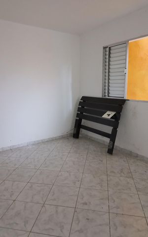 Casa à venda com 211m², 4 quartos e 2 vagasQuarto 4