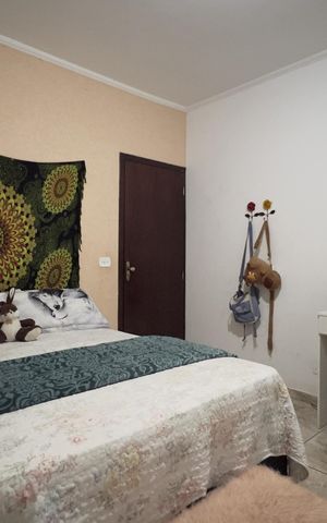 Casa à venda com 150m², 3 quartos e 2 vagas Casa à venda com 150m², 3 quartos e 2 vagasQuarto 3