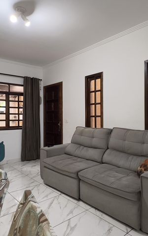 Casa à venda com 150m², 3 quartos e 2 vagas Casa à venda com 150m², 3 quartos e 2 vagasSala 2