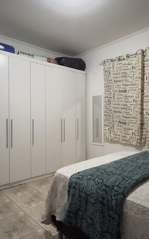 Casa à venda com 150m², 3 quartos e 2 vagas Casa à venda com 150m², 3 quartos e 2 vagasQuarto 3