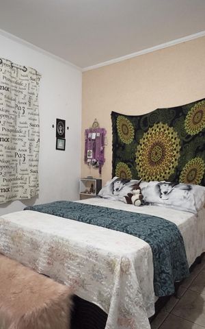Casa à venda com 150m², 3 quartos e 2 vagas Casa à venda com 150m², 3 quartos e 2 vagasQuarto 3